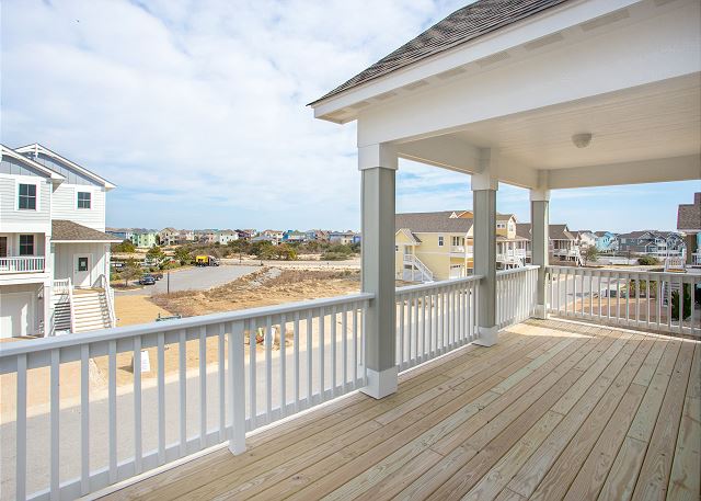 These Are the 3 Best Places to Enjoy Beach Yoga on OBX - Paramount