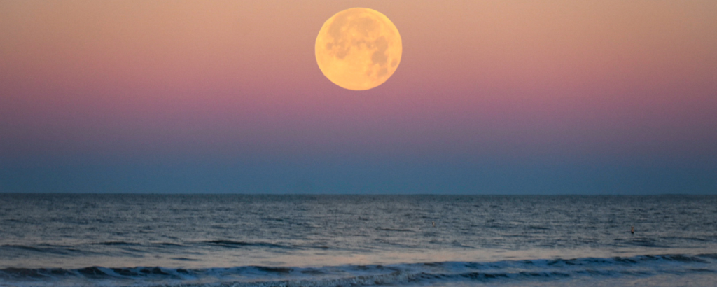 full moon over ocean, stargazing on the Outer Banks